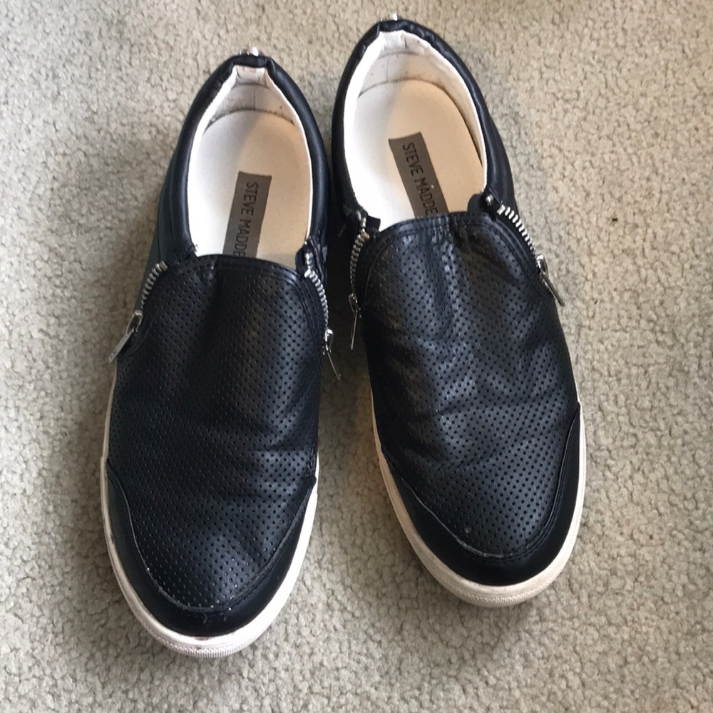 Steve Madden slip on